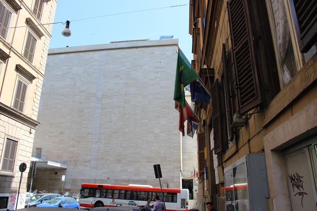 Domus Roma Hostal Exterior foto